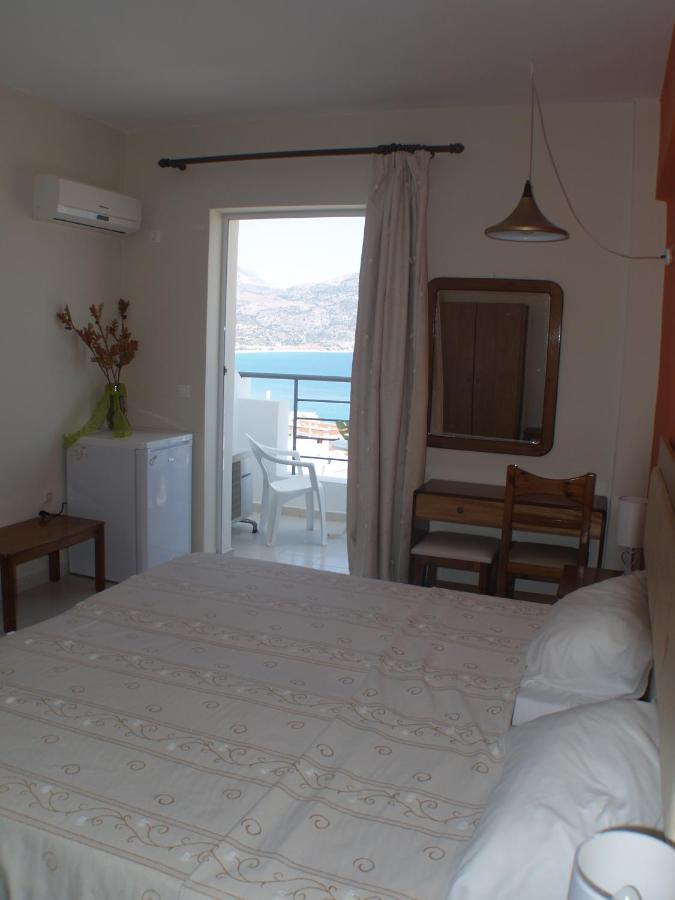 Iolkos Hotel Karpathos Town  Room photo